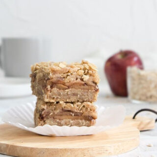 Apple Oatmeal Crumble Bars